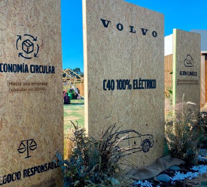 totems OSB con pintadas de stencil 4tipos corte laser Totems personalizados 4tipos